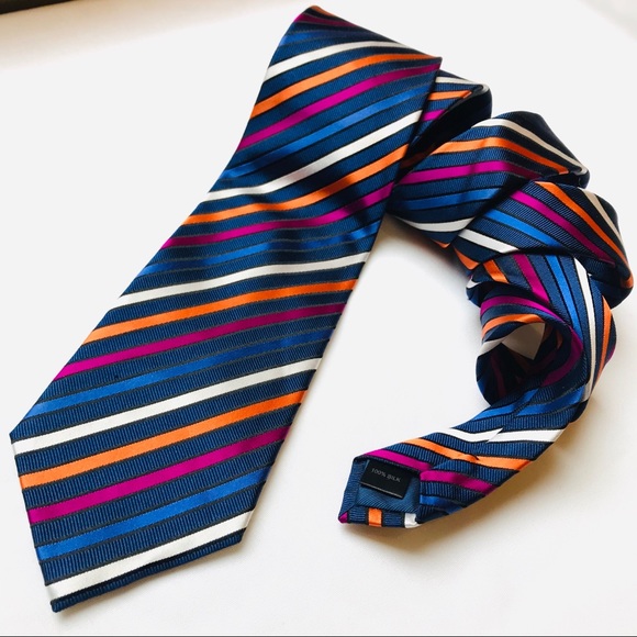 Authentic Austin Reed Royal Family silk tie London - Picture 2 of 5